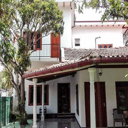 니곰보 House Of Seya B&B 외부 사진